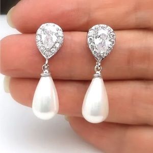 New Beautiful Sterling Silver White Sapphire Cultured Pearl Earrings